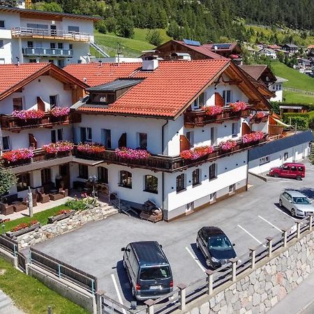 Alpen Gasthof Apartments Hohe Burg Trins Luaran gambar