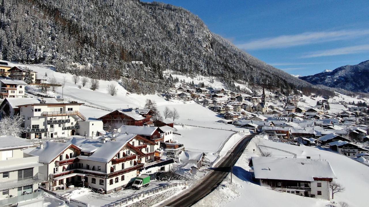 Alpen Gasthof Apartments Hohe Burg Trins Luaran gambar