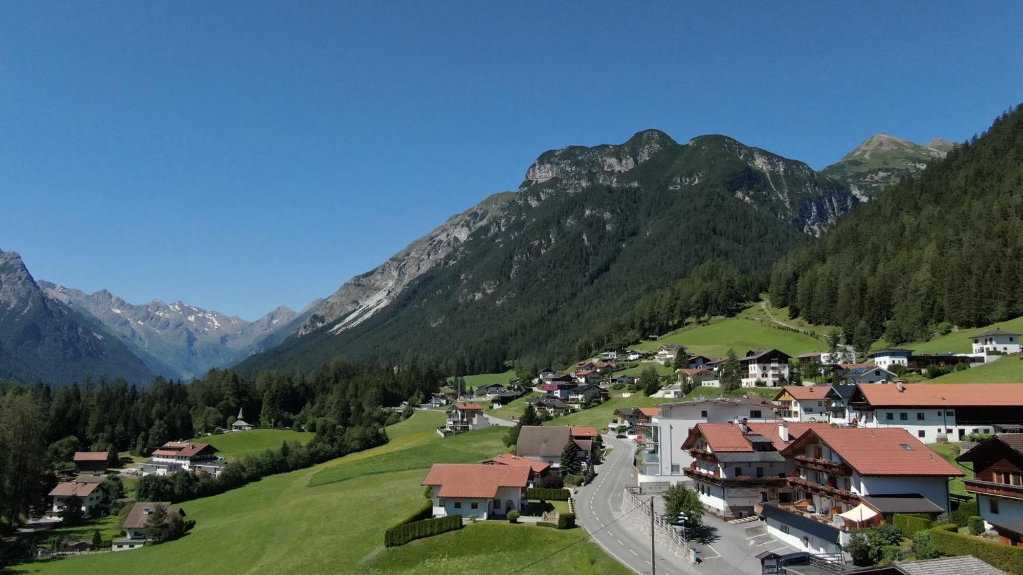 Alpen Gasthof Apartments Hohe Burg Trins Luaran gambar