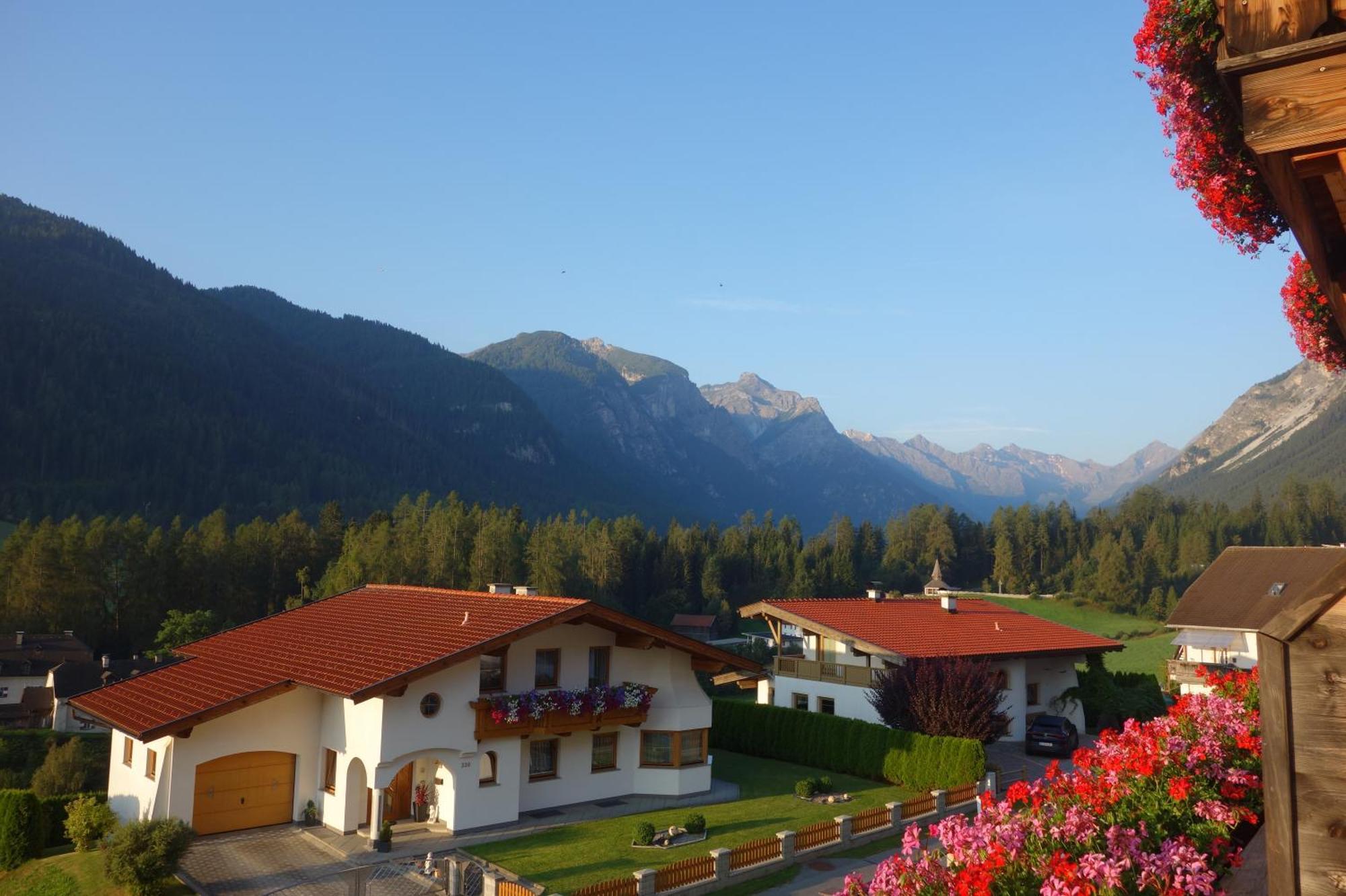 Alpen Gasthof Apartments Hohe Burg Trins Luaran gambar